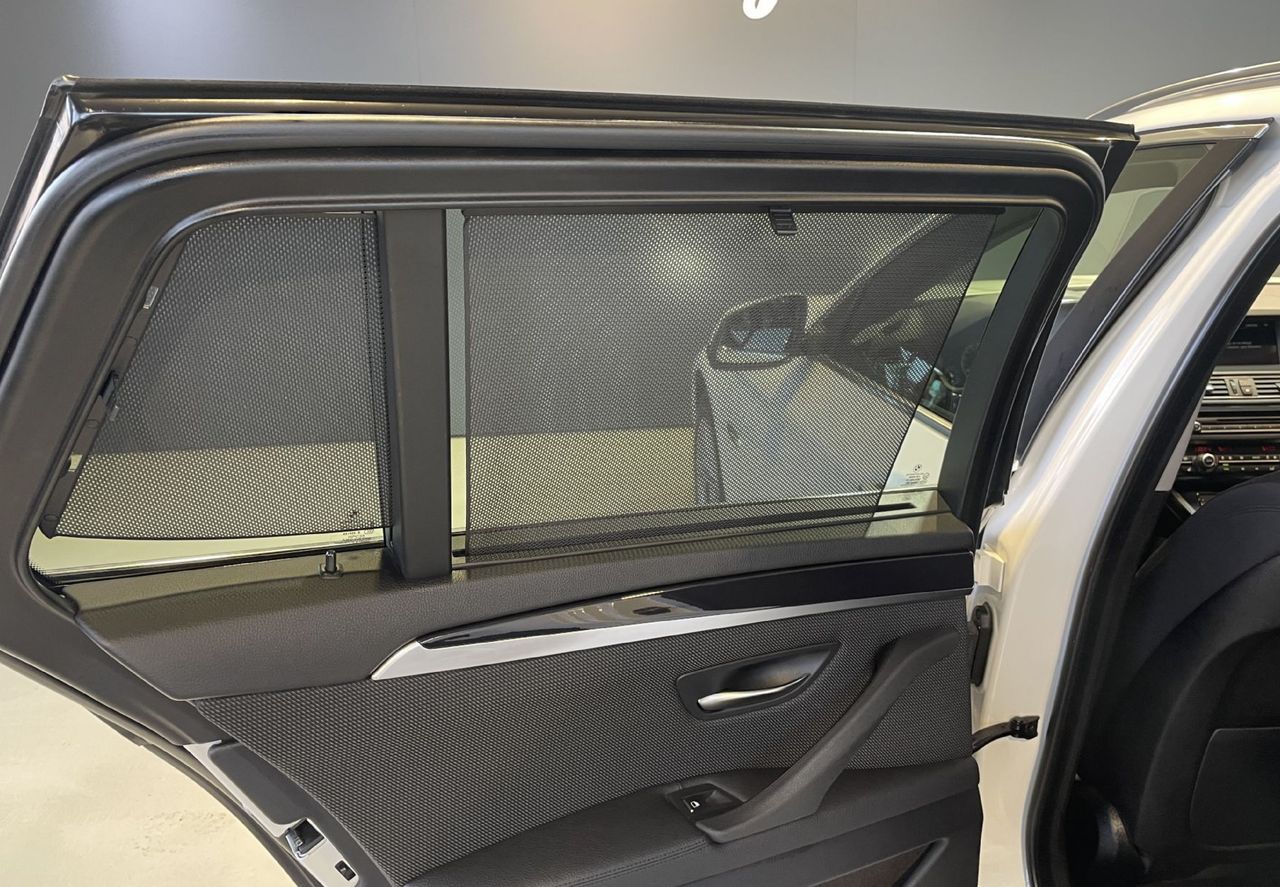 Zunanja slika - BMW Serija 5 - Touring: 520d-HEADUP-VIRTUAL-LANE-NAVI-RADAR-KAMERA-LED- - 17