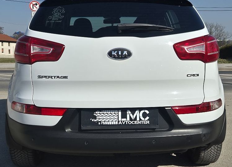 Zunanja slika - KIA Sportage - 1.7 CRDi EX Urban °ALU 17 °PDC °ODLIČNA °3. lastn - 4