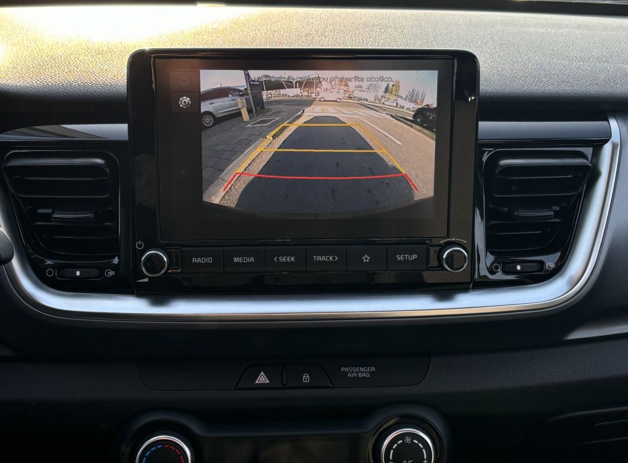 Zunanja slika - KIA Stonic - 1.2 DPI 57.9 kW  79 KM  LX Urban+ M T - 15