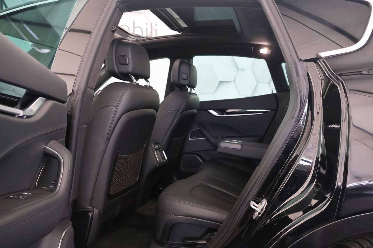 Zunanja slika - Maserati Levante - 3.0 V6 GDI AWD AT8 349KM - 10