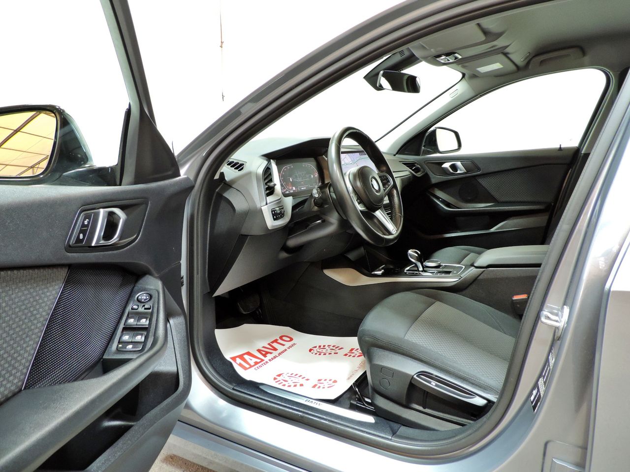 Zunanja slika - BMW Serija 1 - 116d Avt. KAMERA-LED-COCKPIT... - 9