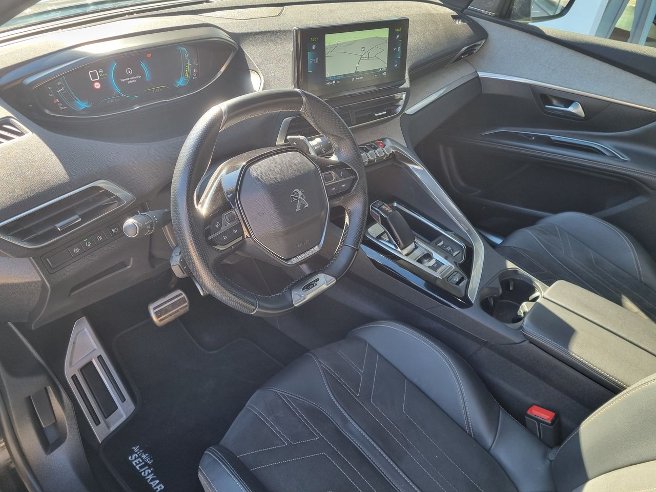 Zunanja slika - Peugeot 3008 - 1.6PHEV 300 AWD GT - TOP OPREMA - ODLIČNO OHRANJEN - 1