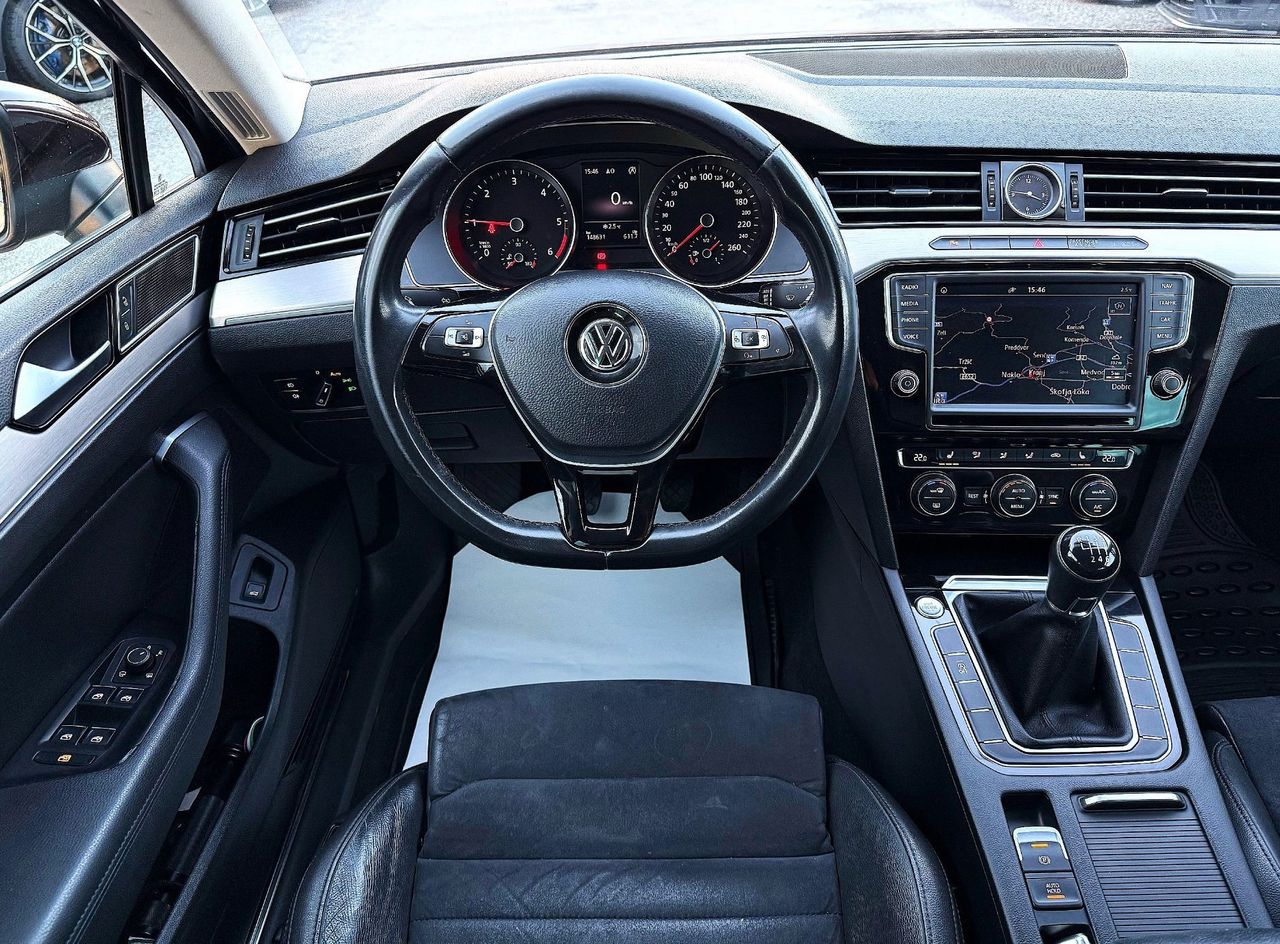 Zunanja slika - VW Passat - Variant 2.0 TDI BMT Highline LED NAVI USNJE KEYLESS ALU17 - 17