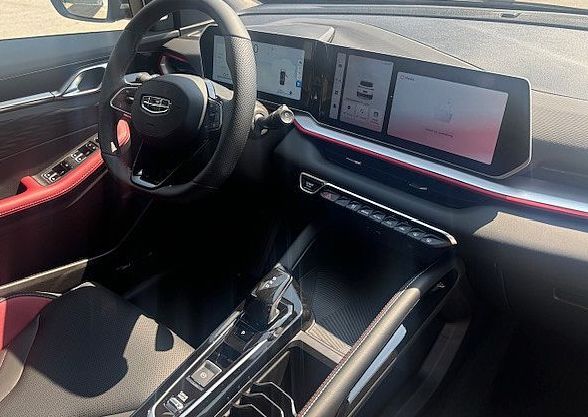 Zunanja slika - Geely Coolray - 1.5 TD-GK OPREMA-7DCT- PANORAMA. LED ŽAROMETI..... - 12