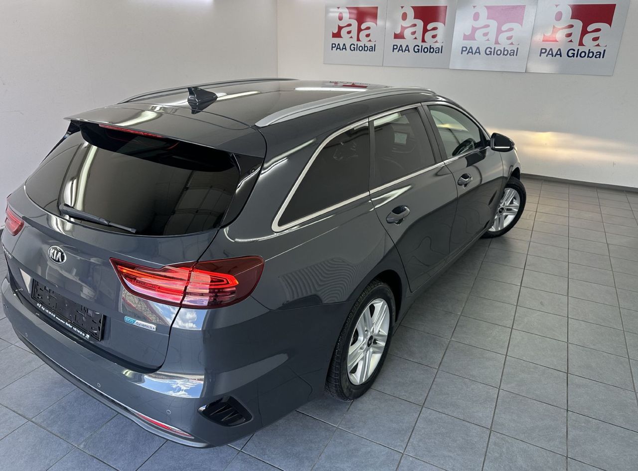 Zunanja slika - KIA Ceed - SW More 1.6 CRDi 136 MHEV.NAVI.USNJE.LED.SAMO 80000KM - 3