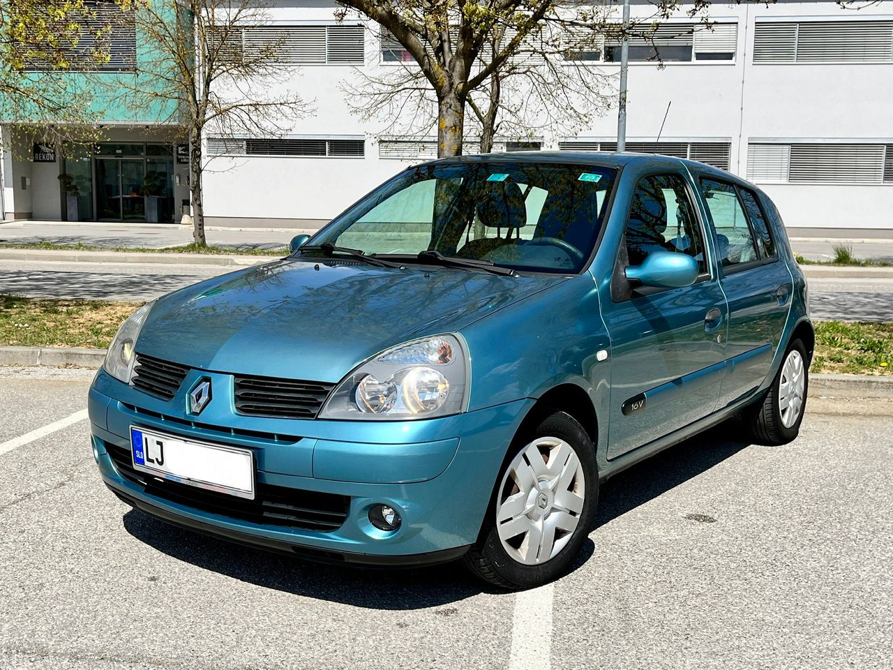 Zunanja slika - Renault Clio - 1,2 16V Extreme - 1