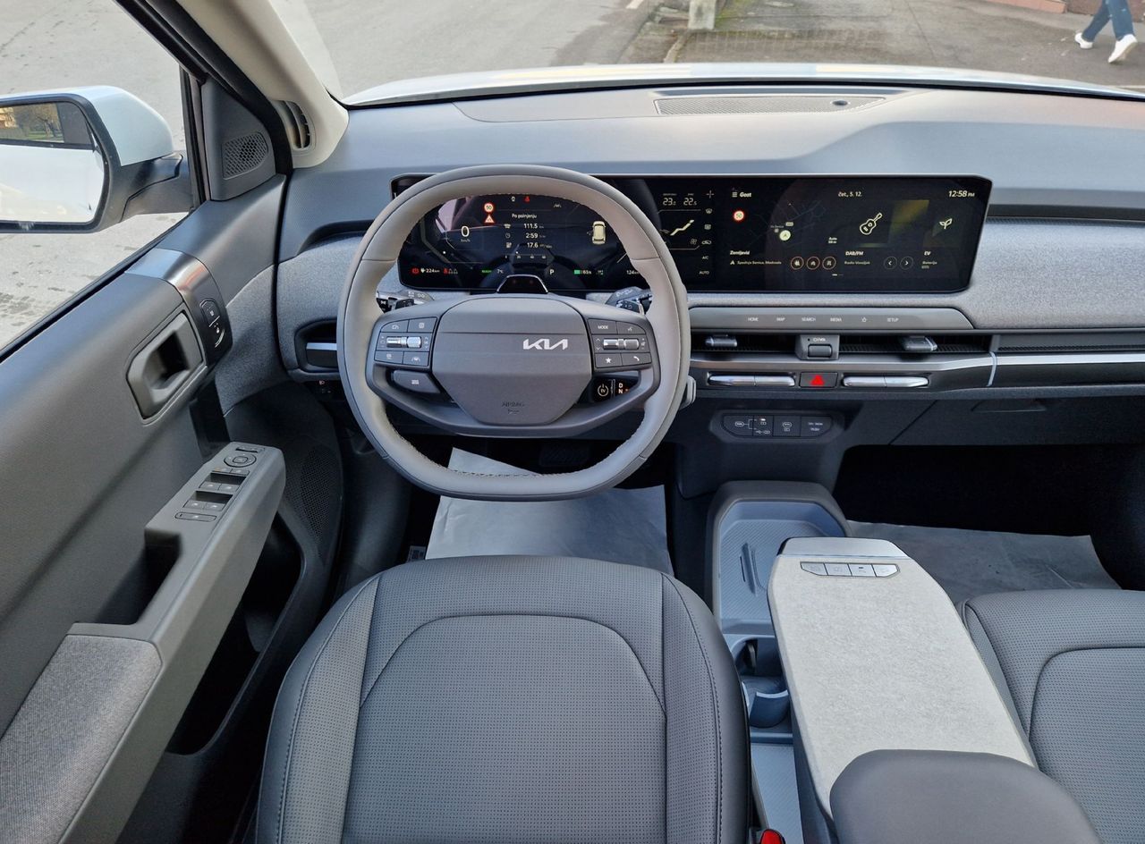 Zunanja slika - KIA EV3 - SKY 58kw - 7