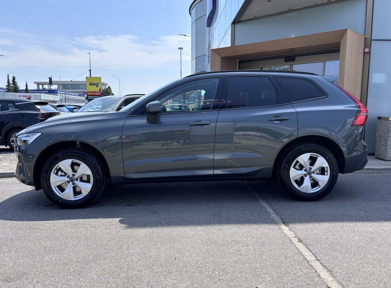 Zunanja slika - Volvo XC60 - B5P  Core AT AWD 3 leta garancije + 3 servisi - 3