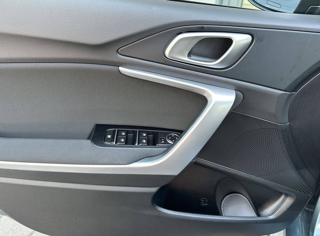 Zunanja slika - KIA Ceed - 1.0 T-GDi EX Champion + ISG. M T - 18