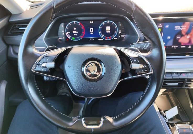 Zunanja slika - Škoda Octavia - 2.0 TDI Ambition DSG VIRTUAL LED ACC - 12