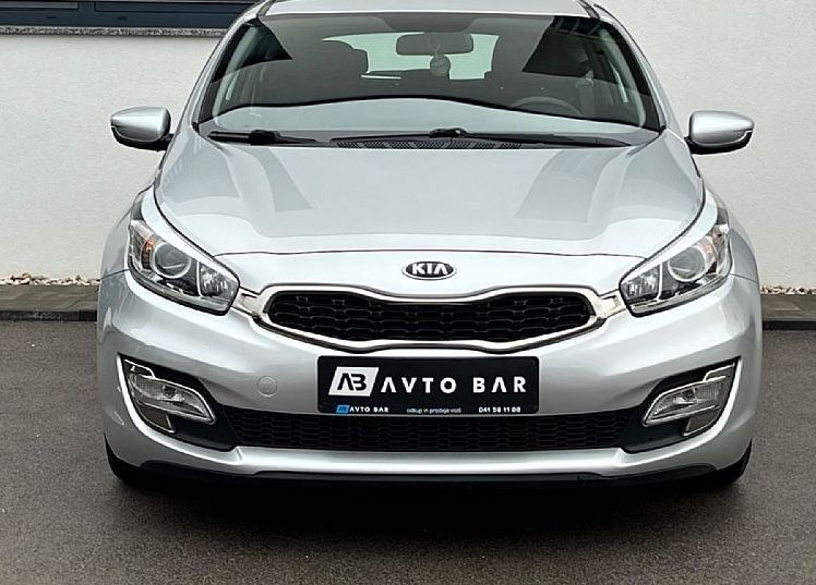 Zunanja slika - KIA Pro_Ceed - 1.4 CVVT+SLO+SAMO 97.888km+USB - 2