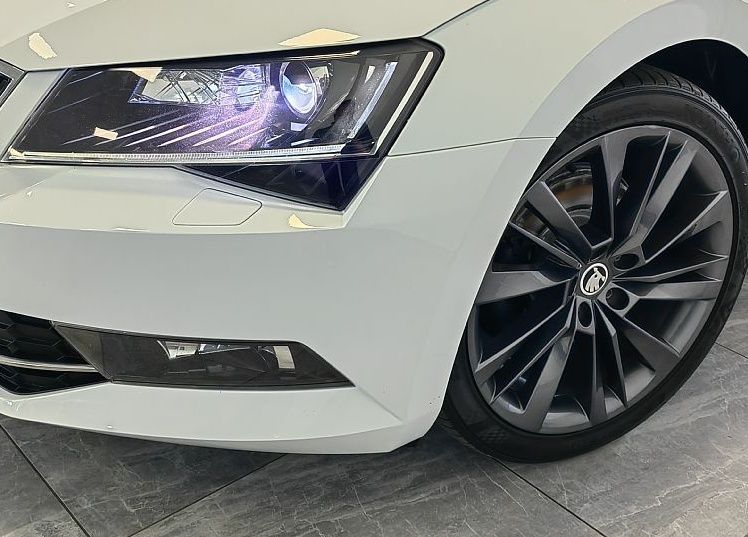 Zunanja slika - Škoda Superb - 2.0TDI-190KM-DSG-SPORTLINE-LED-KAMERA-NAVI-ACC- - 8