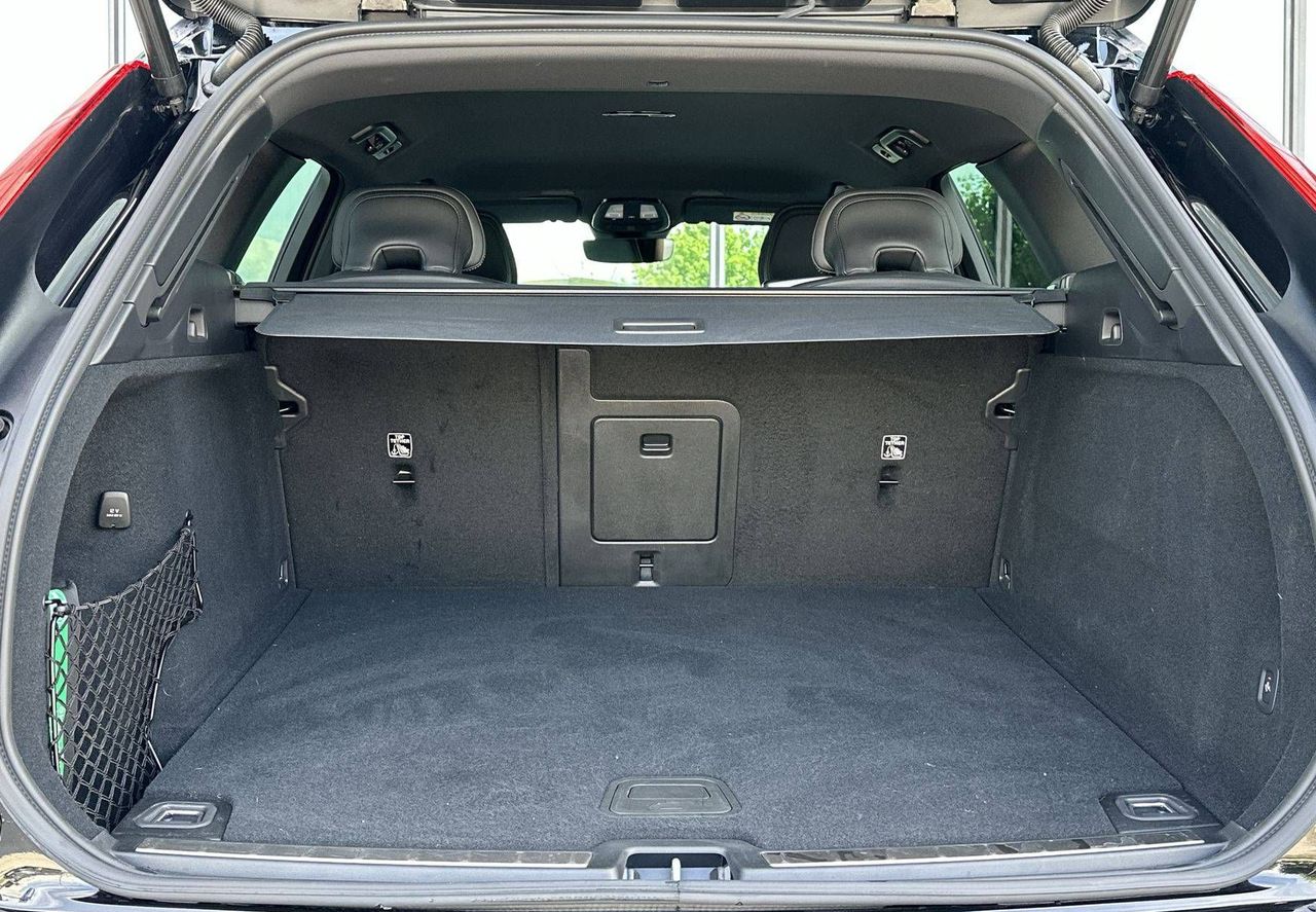 Zunanja slika - Volvo XC60 - B5P AWD Black Edition Avt. BLISS ACC MEMORY, GRET. - 12