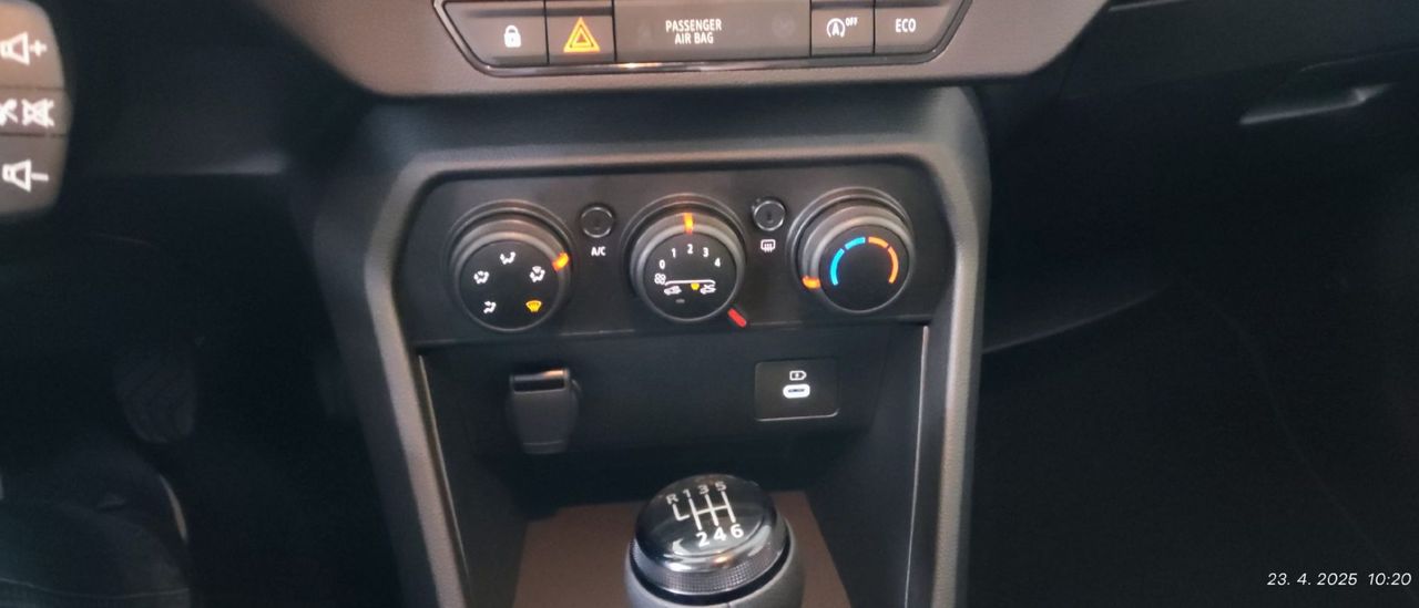 Zunanja slika - Dacia Sandero - 1.0 TCe 110 Stepway Expression - 11