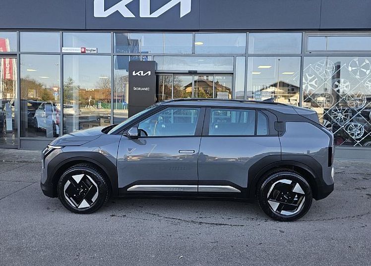 Zunanja slika - KIA EV3 - 58.3 kWh baterija. 150 kW  204 KM  Star 30° - 4
