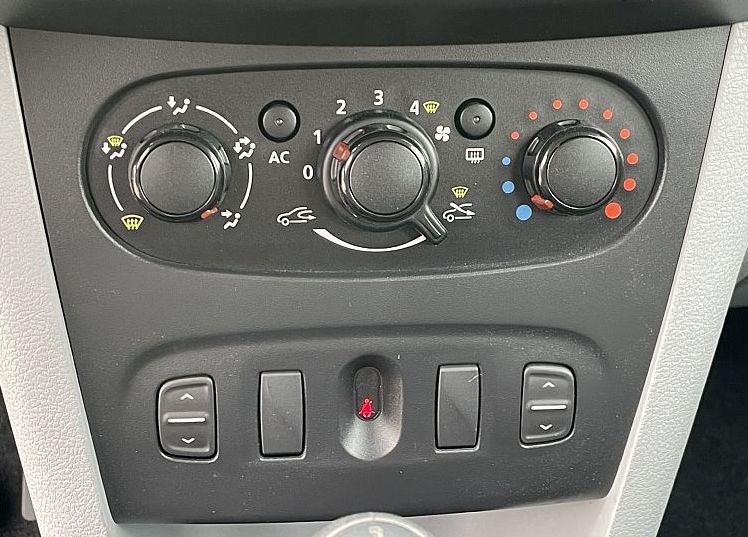 Zunanja slika - Dacia Sandero - 1.2 16V AMBIANCE°VELIKI SERVIS IN OLJE PRI 162.620 - 6