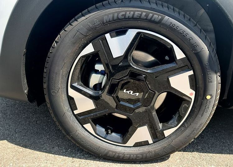 Zunanja slika - KIA Stonic - 1.0 T-GDi LX Life - 6