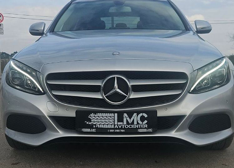 Zunanja slika - Mercedes-Benz C-Razred - 0 220d 170ks °2.LASTNIK° °AUT+F-1° °FULL-LED°° - 2