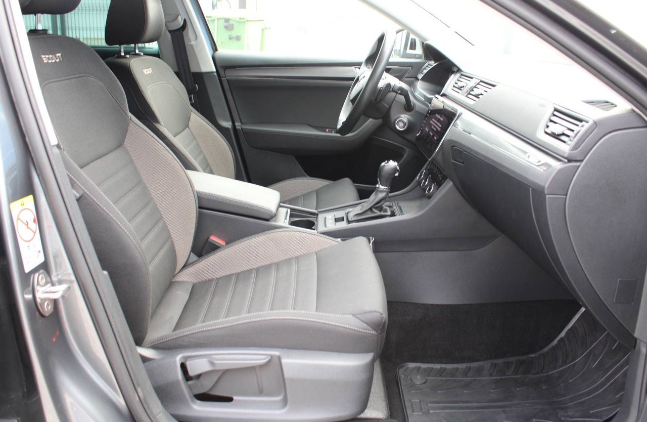 Zunanja slika - Škoda Superb - 2.0 TDI Scout DSG 4X4 147kW MATRIX ACC SIDE AST .. - 11