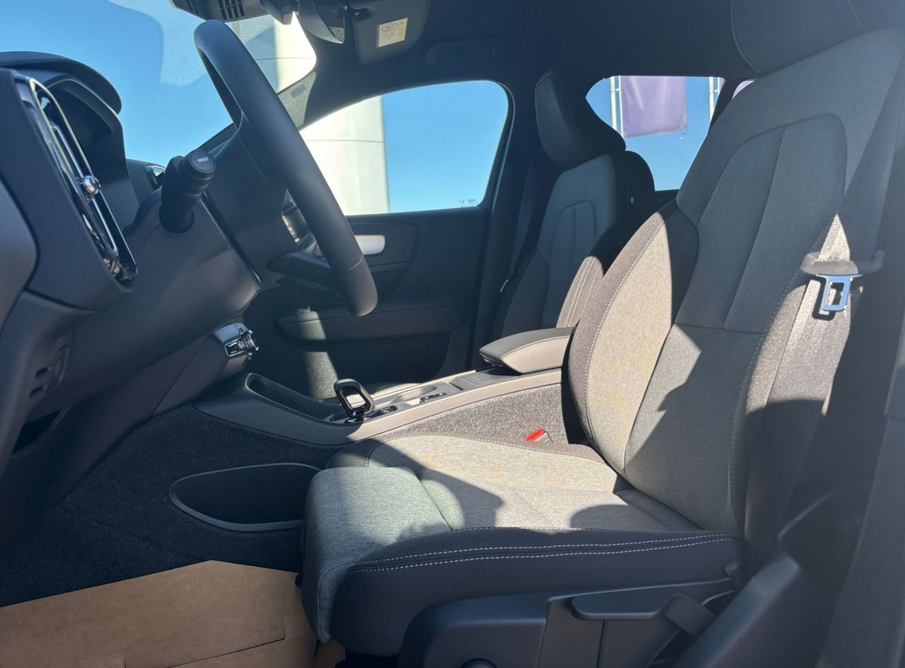 Zunanja slika - Volvo XC40 - B3  P  163hp Core 3 leta garancije + 3 servisi - 7