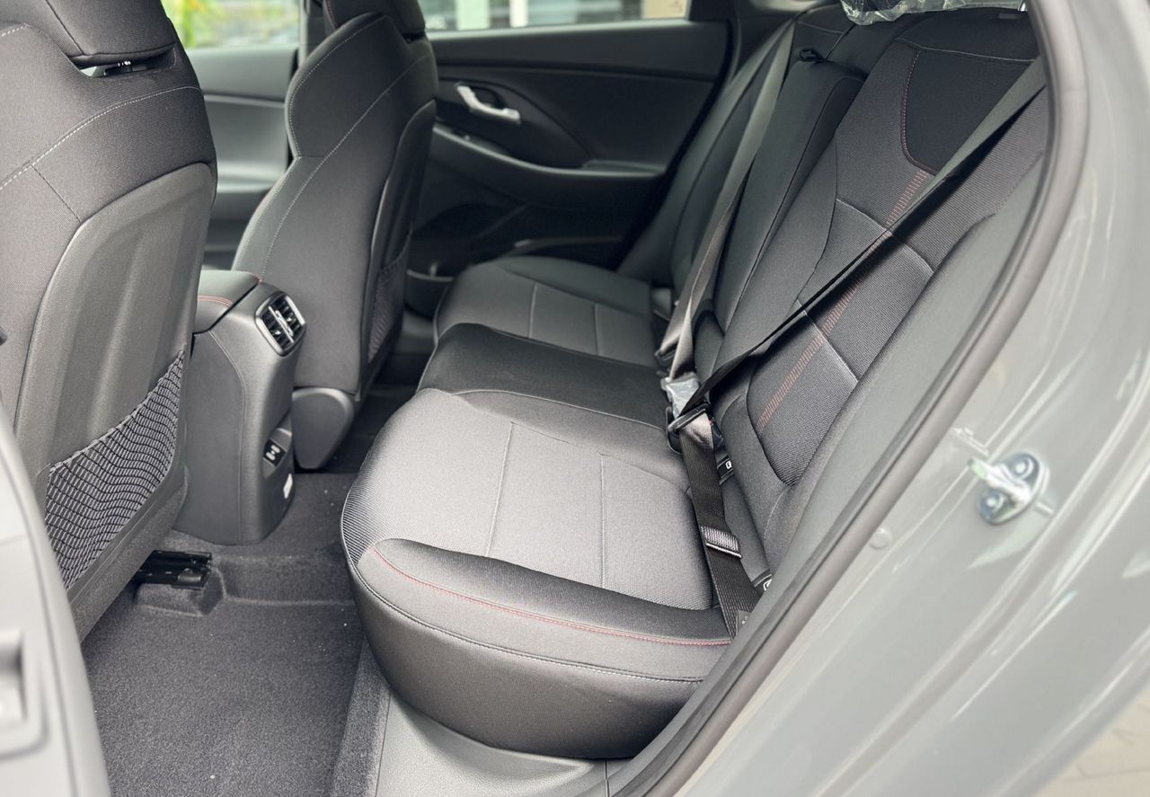 Zunanja slika - Hyundai i30 - 1.0 T-GDI 100 PREMIUM - 6