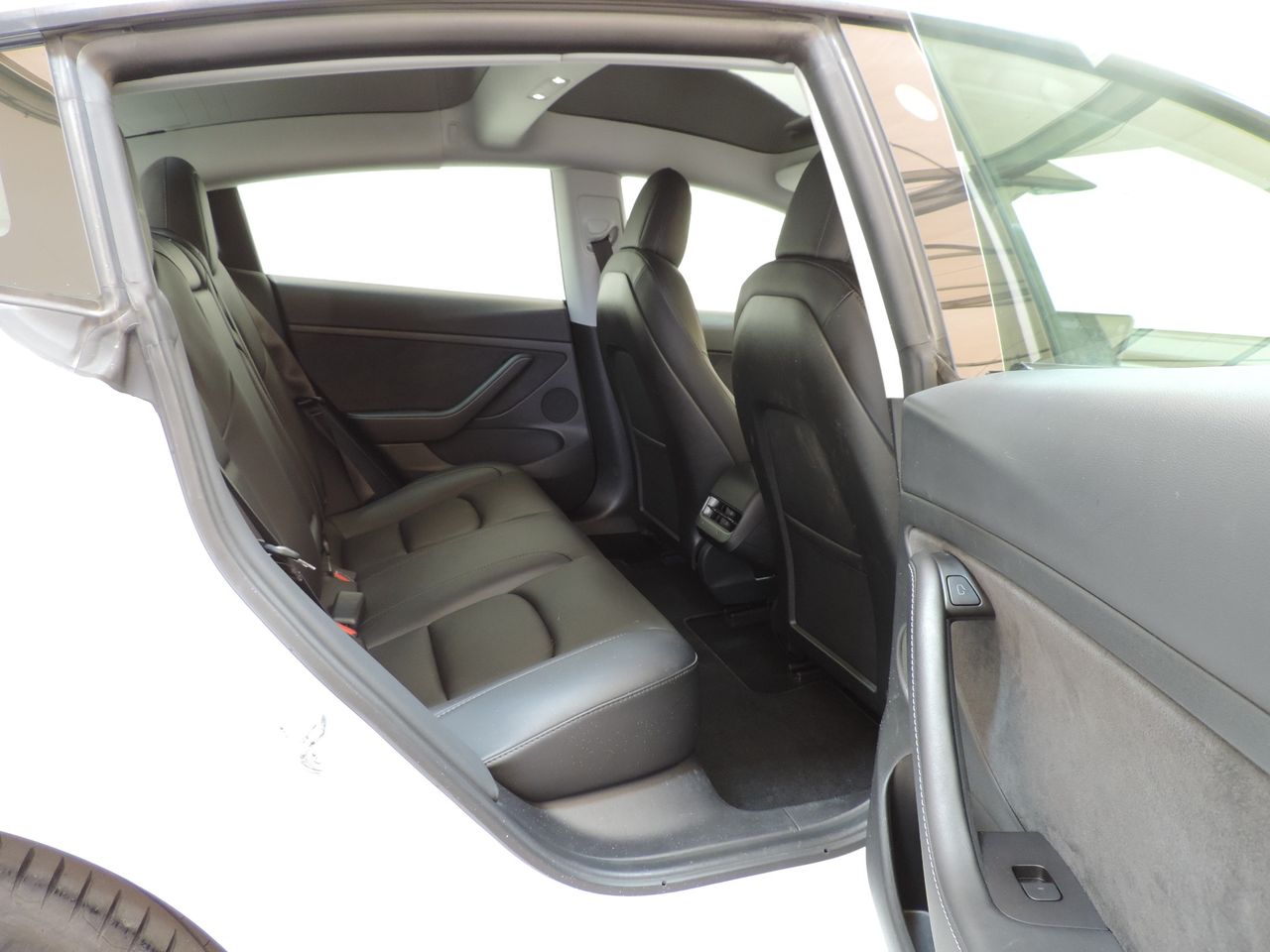 Zunanja slika - Tesla Model 3 - LONG RANGE DUAL MOTOR AWD - 12