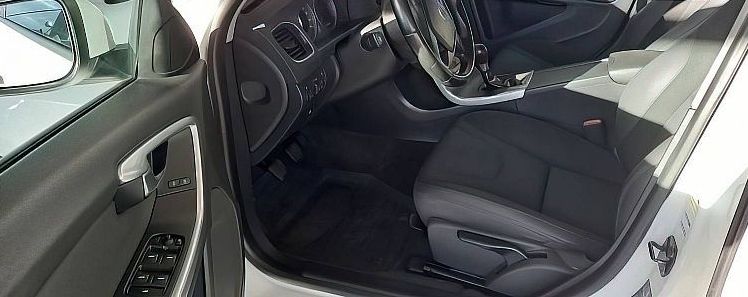 Zunanja slika - Volvo S60 - D3 Momentum MODIFICIRAN 198220 KM 180...JERMEN - 7