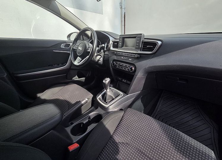 Zunanja slika - KIA Ceed - 1.4 MPI  Active - 10