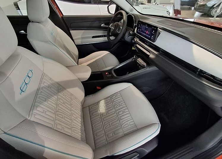 Zunanja slika - Fiat 600 - 1.2 T3 Hybrid DCT 145 LaPrima - 8