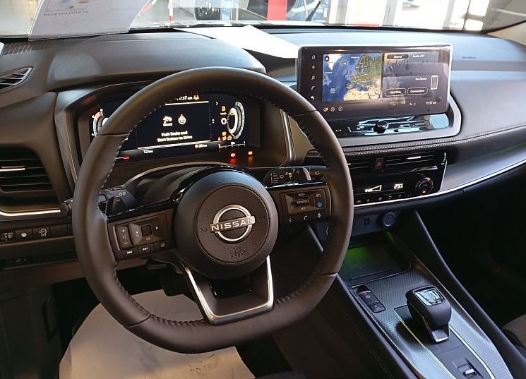 Zunanja slika - Nissan Qashqai - 1.3 DIG-T M.Hyb.158 2WD X-Tr. N-CONNECTA 2T - 8