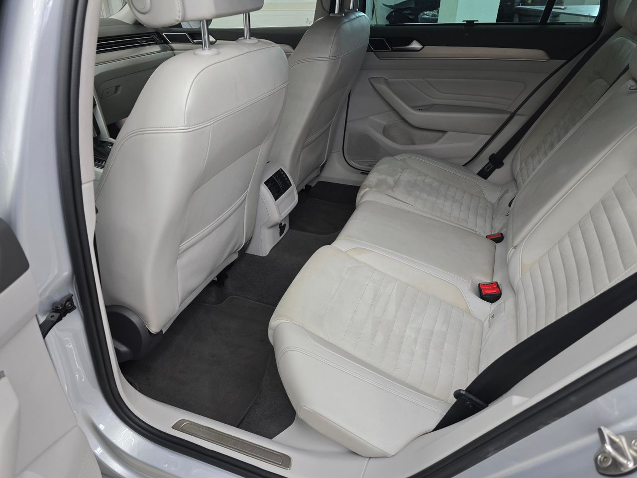 Zunanja slika - VW Passat - Variant 2,0 TDI BMT Connect DSG - 7