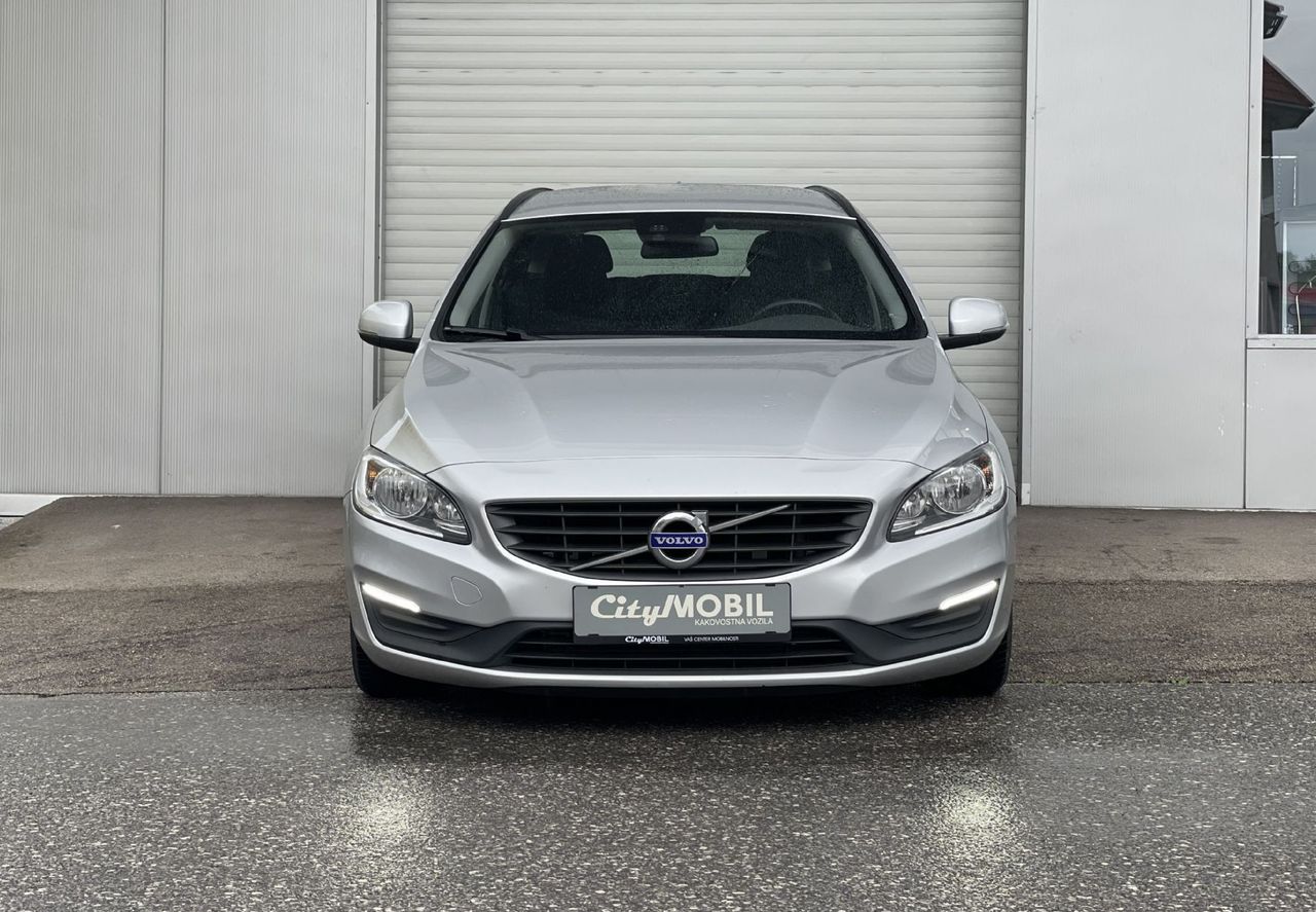 Zunanja slika - Volvo V60 - TEMPOMAT-VELIKI SERVIS-MULTIFUNKCIJA-AVT.KLIMA - 2