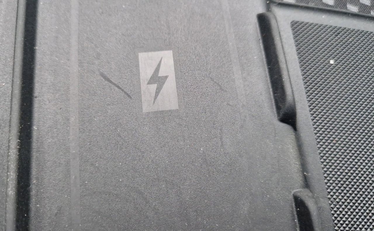 Zunanja slika - Ford Kuga - ST-LINE 1.5 EcoBoost-SLO-LED-NAVI-KAMERA-KEYLESS - 13