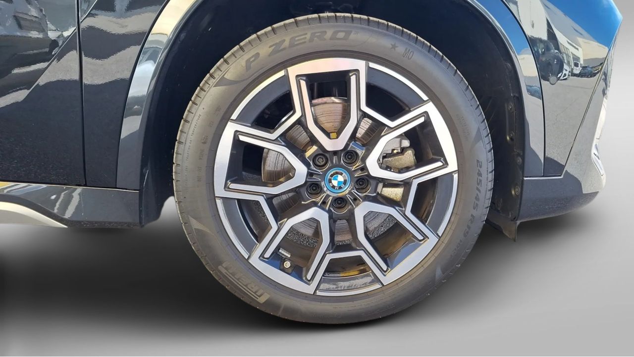 Zunanja slika - BMW X1 - xDrive25e - 5