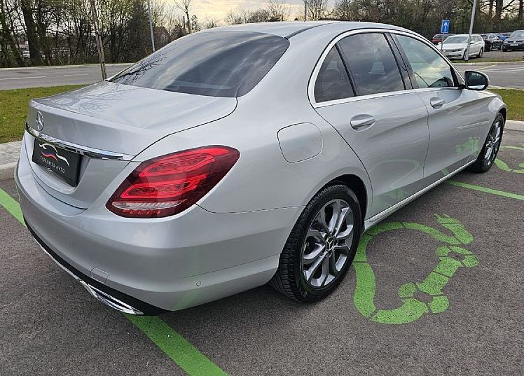 Zunanja slika - Mercedes-Benz C-Razred - C 2.2d AVANTGARDE|FuLED|Usnje|kamera|NAVI|Panorama - 4