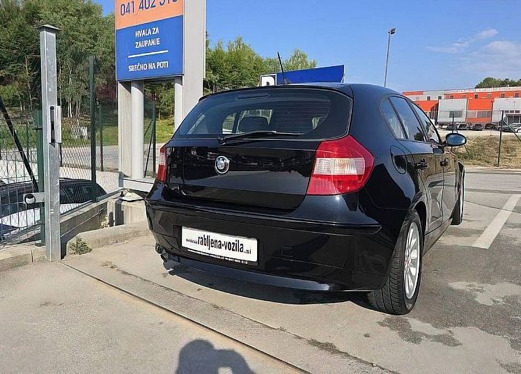 Zunanja slika - BMW Serija 1 - : 116i Advantage  ZELO LEP  SAMO 139036 KM... - 6