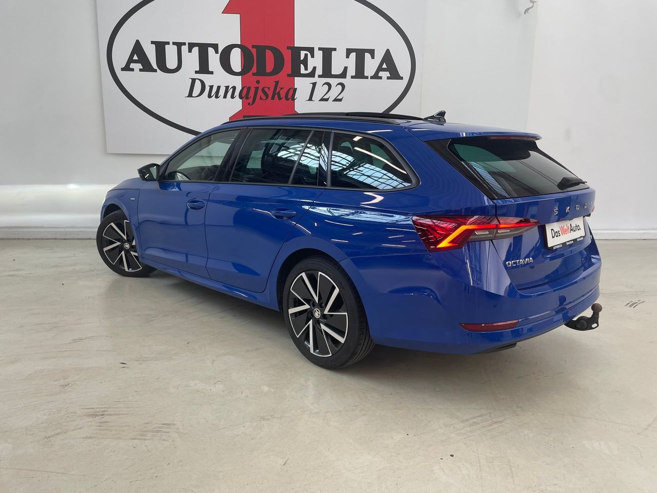 Zunanja slika - Škoda Octavia - Combi Ambition 2.0 TDI DSG - 4