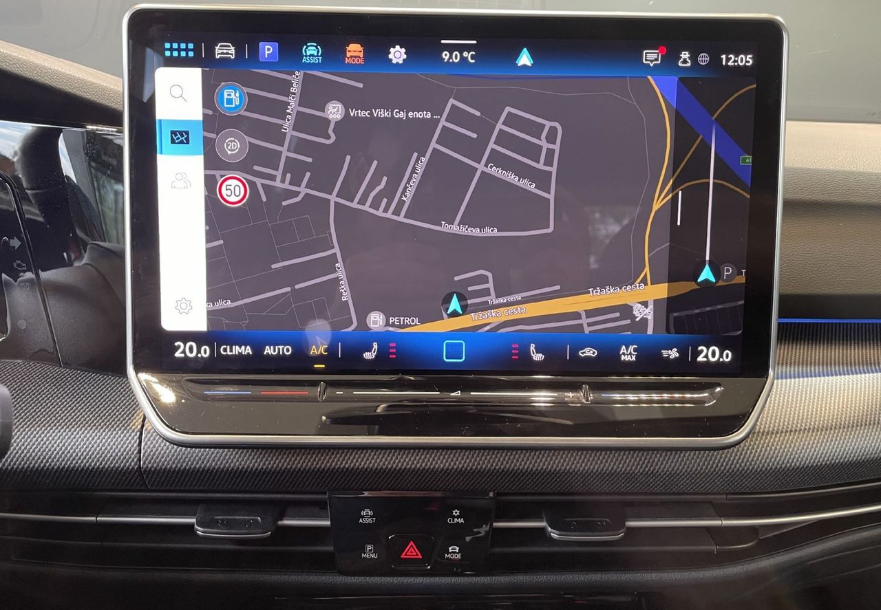 Zunanja slika - VW Golf - GTI-HEADUP-PANO-NAVI-GRETJE-LED-LANE-HARMAN KARDON - 15