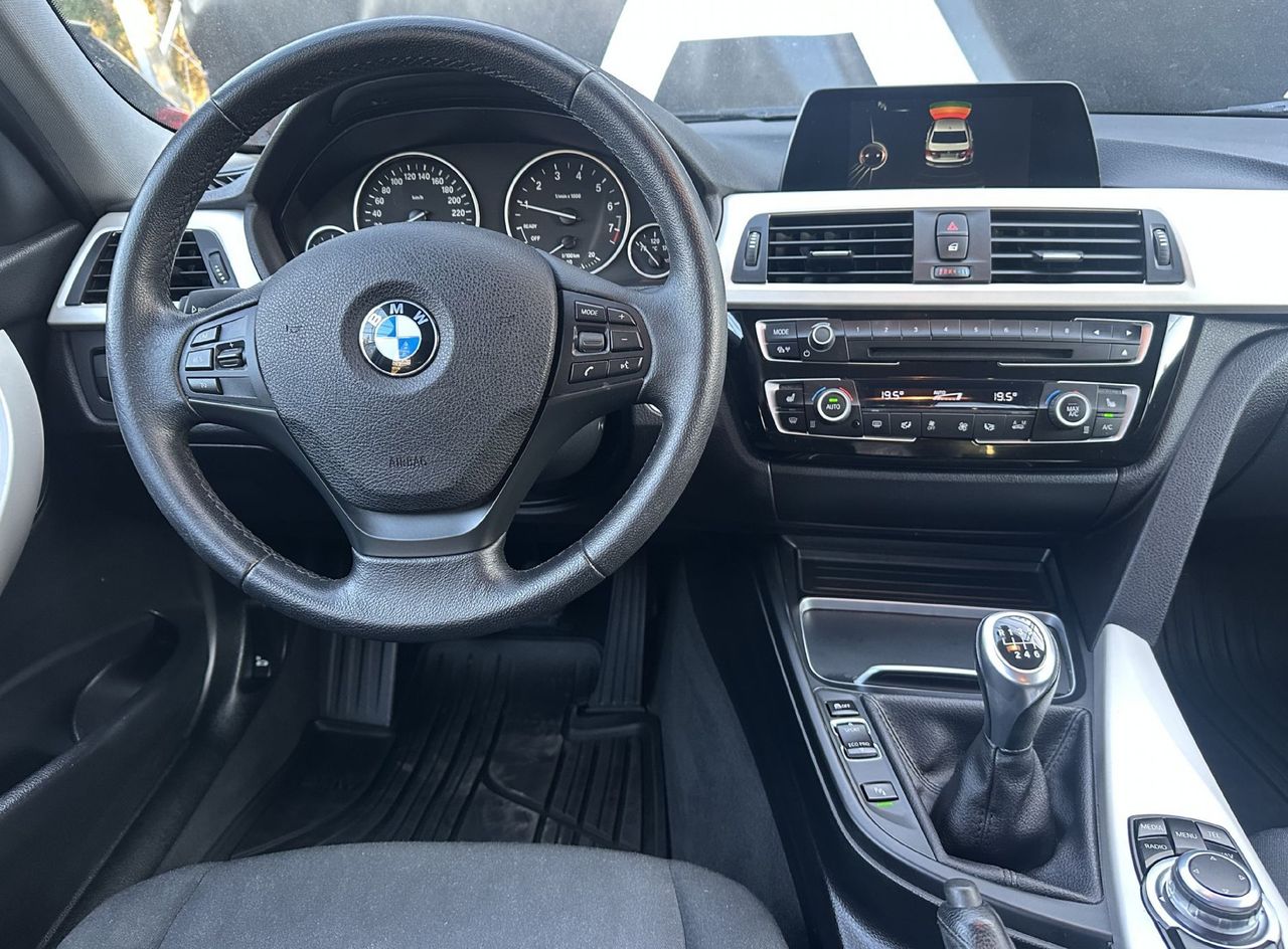 Zunanja slika - BMW Serija 3 - : 318i Advantage-NAVI-GRE.SEDEŽEV-2xPDC-TEMPOMAT-17C - 8