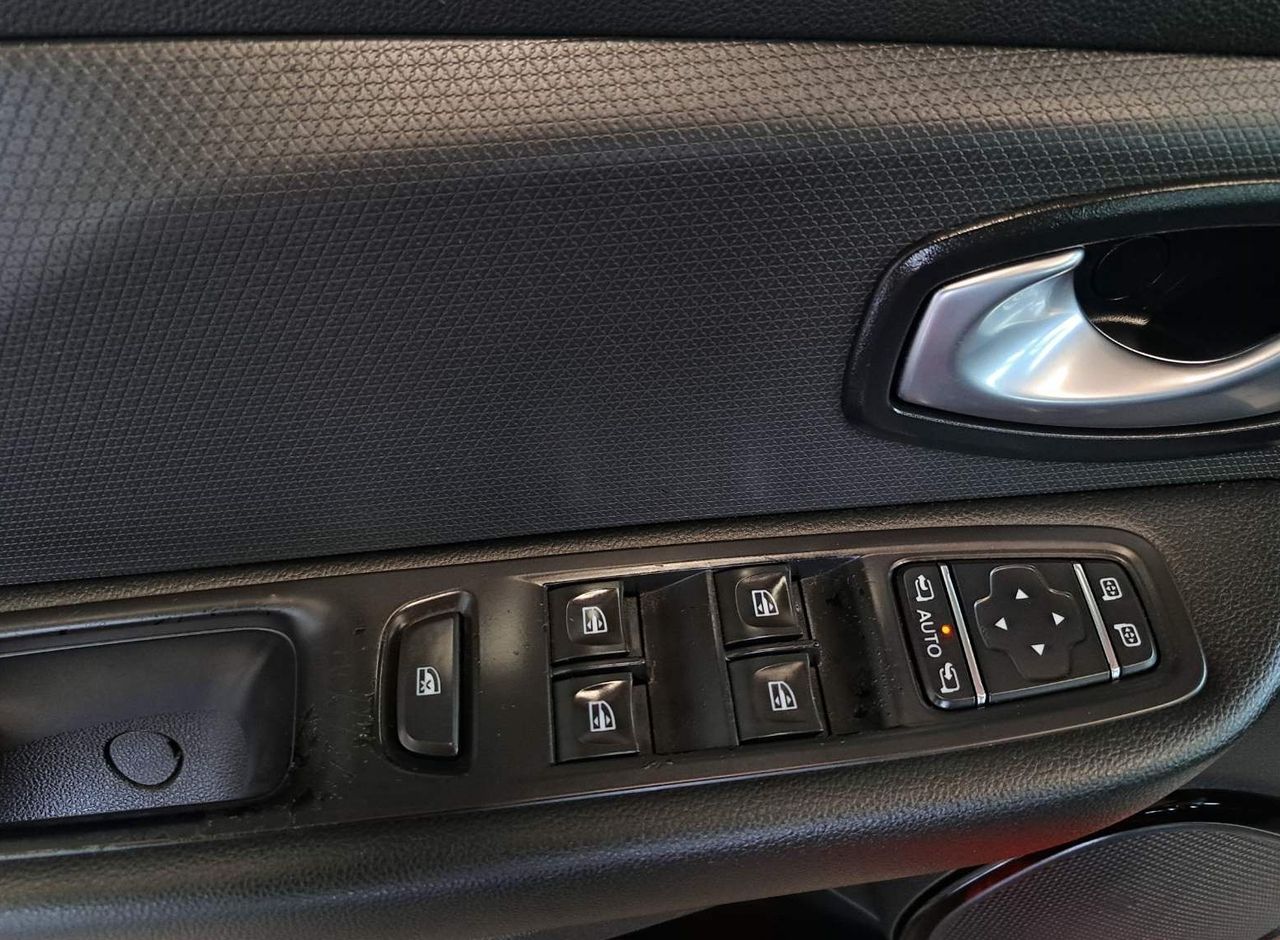 Zunanja slika - Renault Clio - Energy dCi 75 Z ENOLETNIM JAMSTVOM - 11