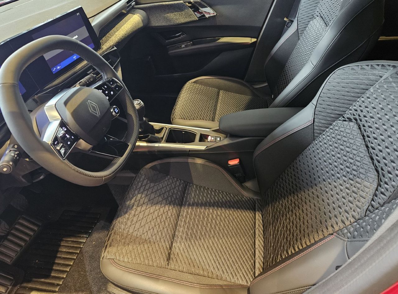 Zunanja slika - Renault Clio - techno TCE 115 - 6