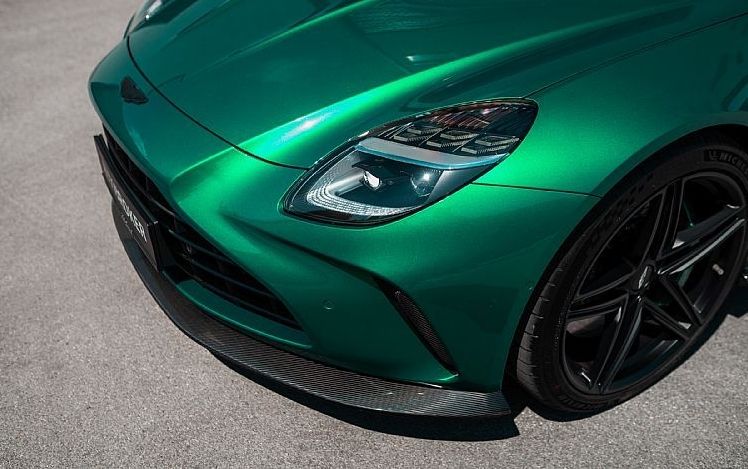 Zunanja slika - Aston Martin Vantage - PERFORMANCE PODIUM GREEN KARBON BOWERS WILKINS - 10