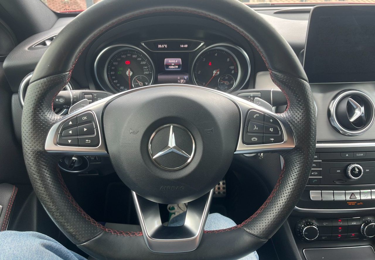 Zunanja slika - Mercedes-Benz GLA-Razred - GLA 200 d AMG Line Avt. NAVI. TEMPOMAT. F1 PRES. - 13