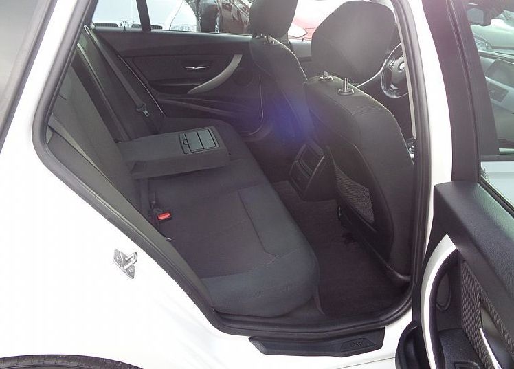 Zunanja slika - BMW Serija 3 - Touring: 318 d 143KM - tehnični do 8.9.2026 - 6