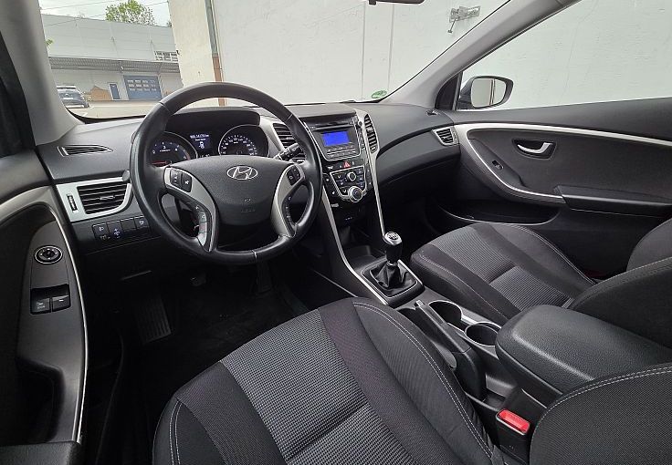 Zunanja slika - Hyundai i30 - 1.6 CRDi Comfort - 7