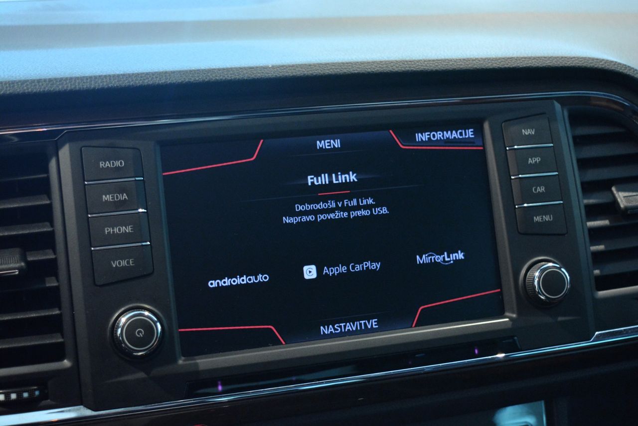 Zunanja slika - Seat Ateca - SLO 1.4TSI DSG Xcellence 1LAST-LED-PANORAMA-KAMERA - 19