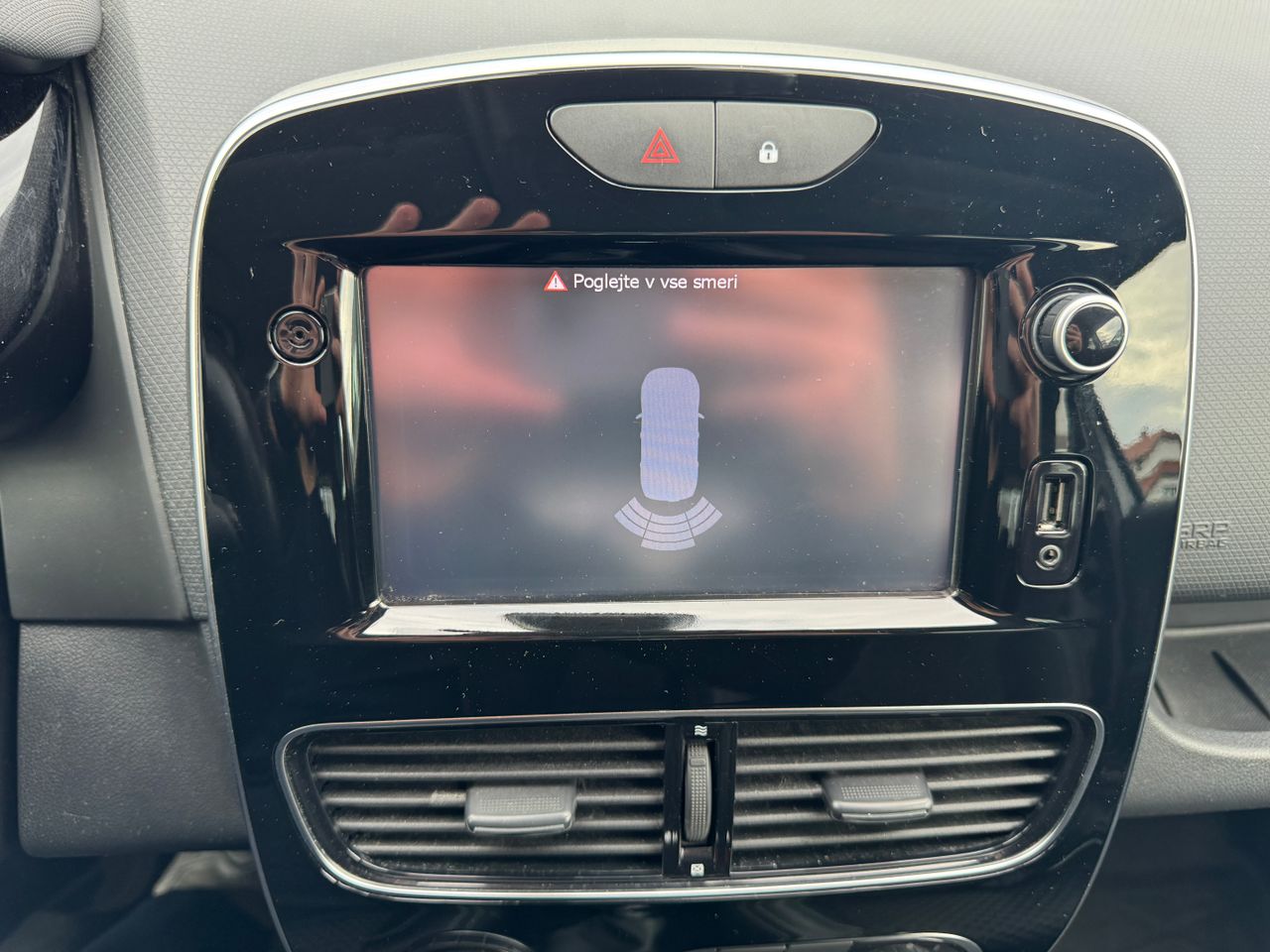 Notranja slika - Renault Clio - Renault - 11