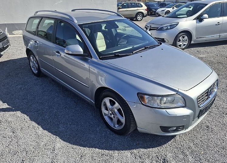 Zunanja slika - Volvo V50 - 1.6 TD  115 KM - tehnični do 3.2027 - 2