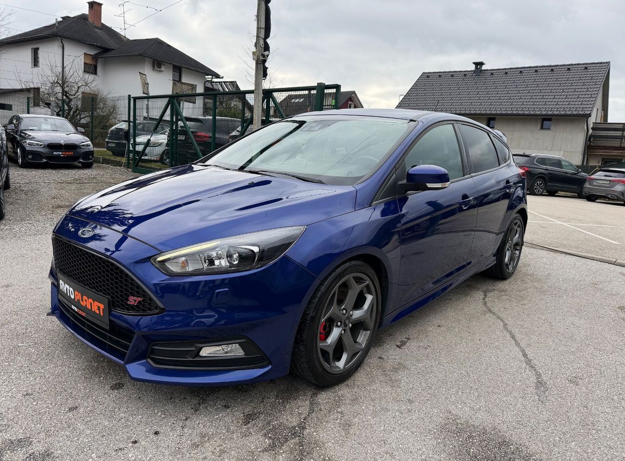 Zunanja slika - Ford Focus - ST-3 2.0 TDCi AUT. SLO 1.LASTNIK LED XENON RECARO - 1