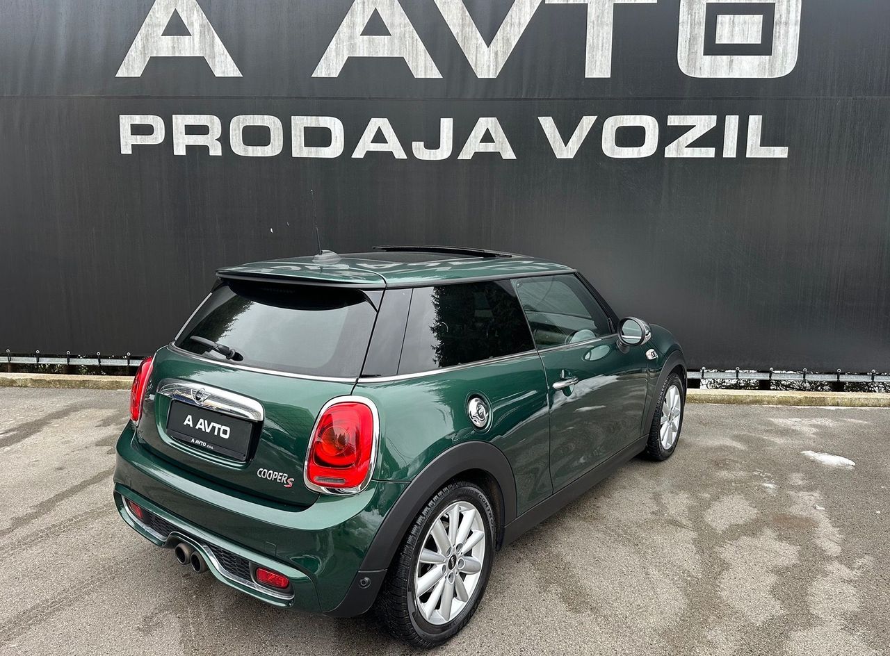 Zunanja slika - MINI Cooper - S AVT-BRITISH GREEN-PANAROMA-LED-16+18COL-NAVI-H K - 6